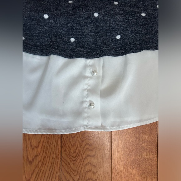 Sweater - Picture 2 of 3